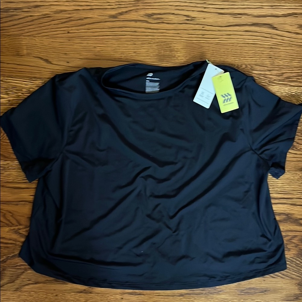 All in Motion Black Crop Relaxed Short Sleeve Tee nwt xxl